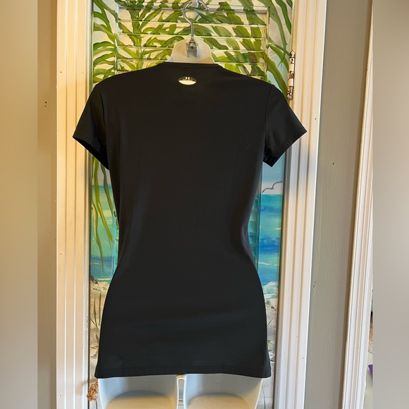 Under Armour Juniors Black
HeatGear Tech V Neck Short Sleeve Shirt NIB Top Lg - Picture 10 of 14